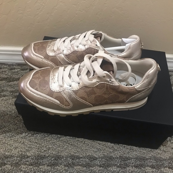 (SOLD) Coach sneakers - Picture 4 of 5